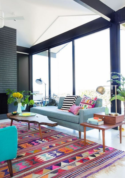 Tapete para sala de estar: como escolher cores e estampas?